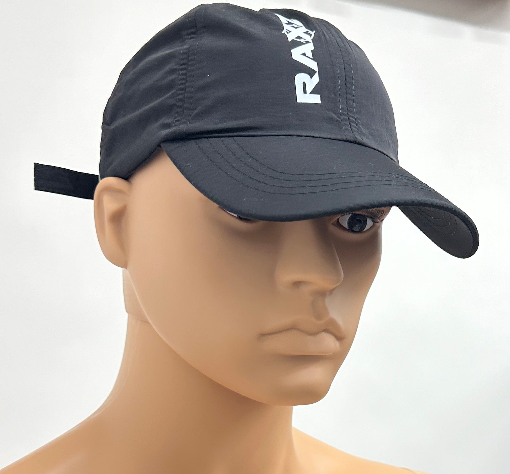 Raxz black sports cap